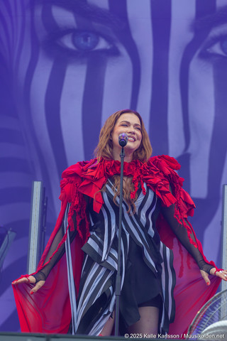 Jenni Vartiainen | Jenni Vartiainen Ruisrockissa 2025
